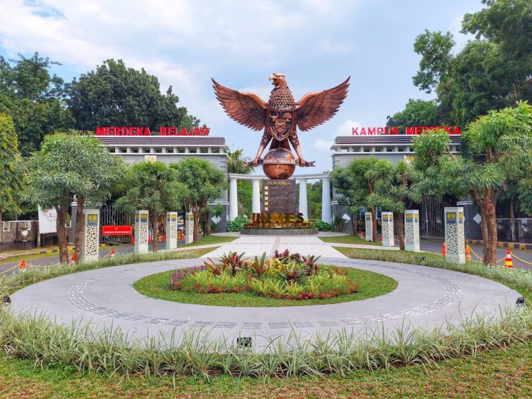 Maukuliah | Universitas Negeri Semarang