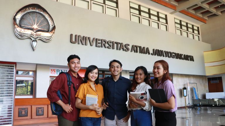 Maukuliah | Universitas Atma Jaya Yogyakarta