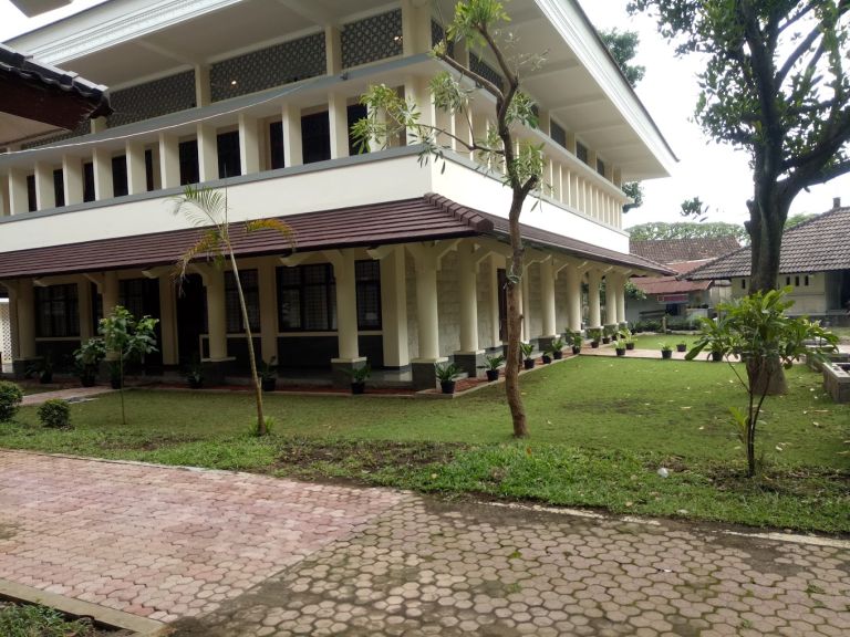 Maukuliah | Sekolah Tinggi Ilmu Administrasi Malang